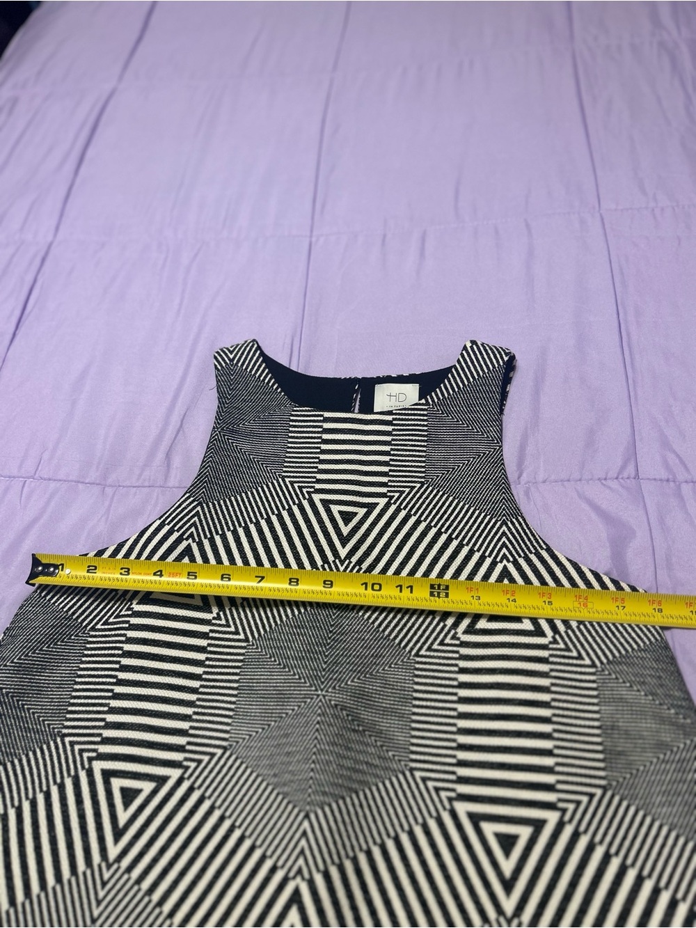 HD in Paris Black and White Geometric Short Sleeve Top - Picture 3 of 6